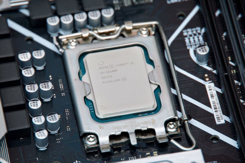 Intel Core i3 (12th Gen) i3-12100 Quad-core (4 Core) 3.30 GHz Processor
